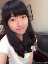 组图：黄菡17岁女儿近照 甜美可爱气质清纯