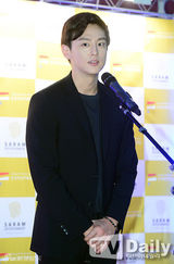 组图：权律韩艺璃任韩影像资料院宣传大使