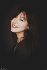 组图：马思纯青春鬼马写真 嘟嘴显可爱