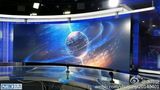 组图：水均益晒央视新演播室 已拍改版样片
