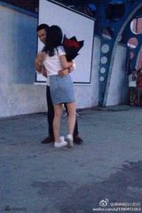 组图：大四男生求婚老师 毕业不带学妹带老师