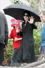 幻灯图集：迈克尔-杰克逊6月最后三次露面