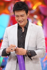 组图：爸爸之夜玩转益智游戏 黄磊陆毅刮亲情风