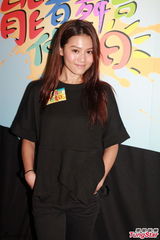 组图：周秀娜将出演舞台剧 拒评旧爱陈伟成