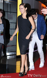 组图：朴诗妍池城等捧场韩片《后宫》试映