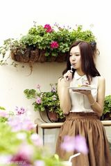 组图：傅晶森系写真绽放美丽