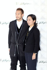 组图：马艳丽爱戴捧场时装秀 偶遇球星中田英寿