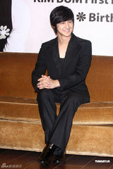 幻灯组图：韩版F4成员金范赴台湾举行粉丝见面会