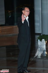 组图：晶刚香港婚宴 英皇老总杨受成出席