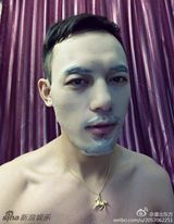 组图：《监狱风云》小弟有了！何盛东吸毒被拘