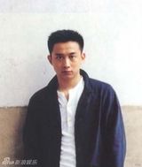 组图：黄磊变形记 从文艺男青年到温暖胖老爸