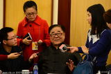 组图：盘点两会明星委员 表情丰富萌翻会场