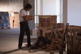 组图：《窃听风云3》土豪争斗 剧照剧透