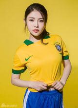 组图：徐冬冬穿球衣凹凸有致 散发运动荷尔蒙