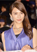 组图：本乡奏多秋元才加《奴隶区》上演SM戏码