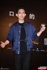 组图：林宥嘉疑为女友献歌 Hebe否认是金曲遗珠