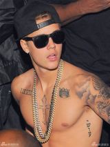 组图:男神一网打尽！全球百名性感男子半裸来袭