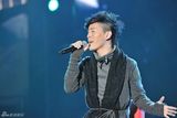 组图：好声音深圳巡演落幕 张玮吴莫愁分组对抗