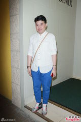 组图：经纪人黄柏高生日 杨千嬅等群星到贺