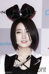 组图：蜡笔团师妹Bob Girls正式出道