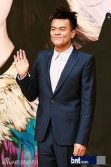 组图：BoA朴振英等出席《K-POP STAR 2》发布会