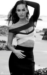 幻灯图集：梅根-福克斯2009年性感写真集锦