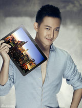 组图：王阳封面大片化身商务精英男人味儿足