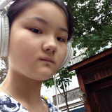 组图：孙楠与前妻14岁女儿近照白皙可爱