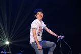 组图：刘昊然欧阳娜娜录《快本》 北爱CP养眼