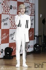 组图：韩团100%回归 变身明朗少年引期待