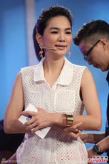 组图：林志玲蕾丝裙秀美腿 曾与蔡康永彻夜长谈