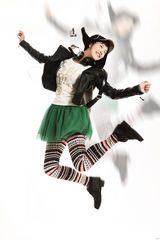 组图：《麻辣女兵》曝海报 李晨携手王洋变身特种兵