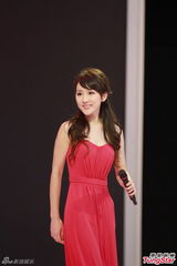 组图：2014港姐十强出炉 出水芙蓉白裙优雅