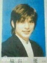 策划：日本当红明星学生照曝光 你认得出几个？