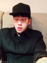 组图：井柏然曝绚烂星光照 网友求无码高清图