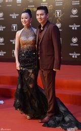 组图：《毕业那年分手季节》剧组主演携手亮相