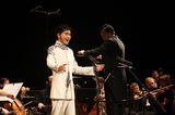 高清图：陕北民歌唱响欧洲 郝歌RNB曲风演绎