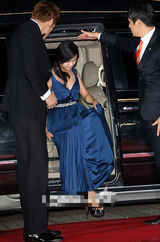 组图：大钟奖颁奖红毯 南宝拉携男伴亮相