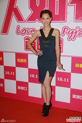 组图：《男人如衣服》香港首映 林峰熊黛林避谈感情