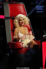 组图：32岁克里斯蒂娜暴瘦 拦路虎变美娇娘