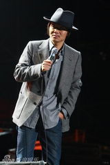 高清：长阳音乐节第2日 谢天笑重奏国歌左小掀高潮