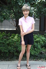 组图：杜淳万茜浪漫求婚戏曝光 称于正未受官司影响