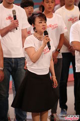 组图：吴奇隆萧亚轩等众星参加赈灾晚会