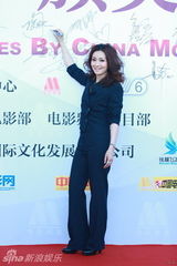 幻灯：第10届百合奖红毯星光熠熠 汤唯成最大亮点