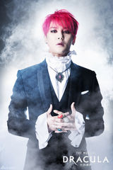 组图：《德古拉伯爵》金俊秀化身型男吸血鬼