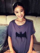 组图：卖萌可耻！倪妮自导自演Batgirl霸气侧漏