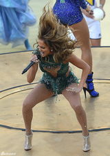 组图：世界杯开幕式精彩纷呈 洛佩兹性感秀美臀