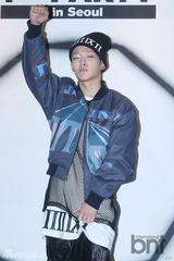 组图：崔智友被拍丑照 鼻孔朝天妆容惨白