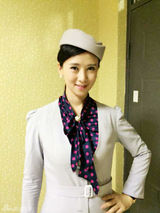 组图：《我是赵传奇》翁虹女特工造型时尚多变