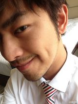 组图：自拍范本陈柏霖！卖萌耍帅颜值爆表